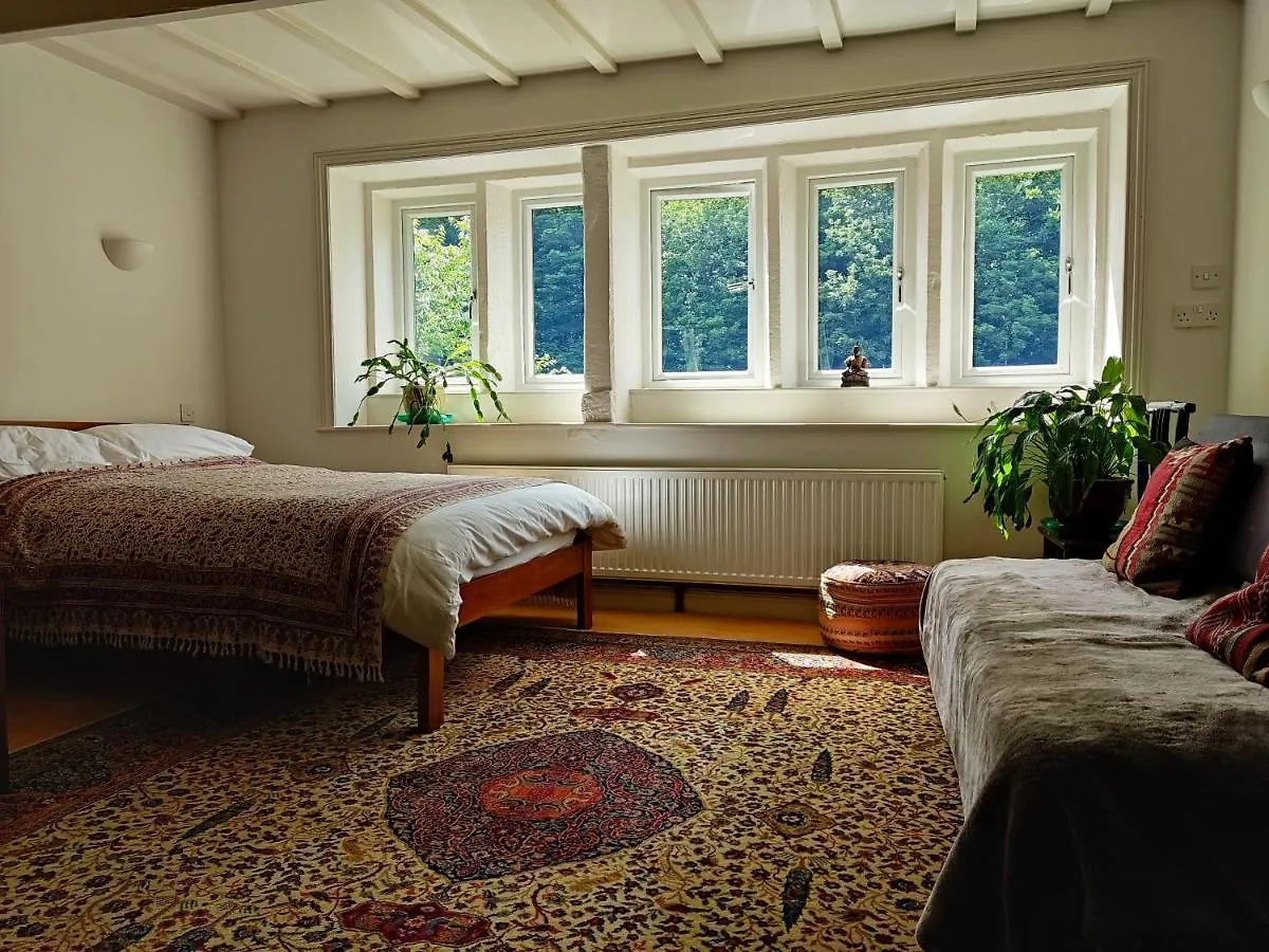 Beautiful Quiet Room In The Heart Of Holmfirth